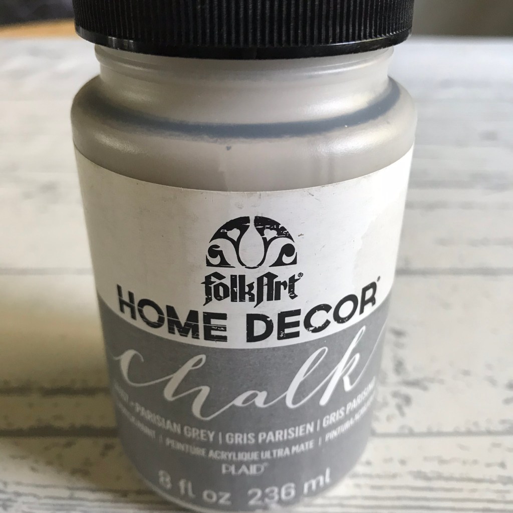 Peinture grise effet craie