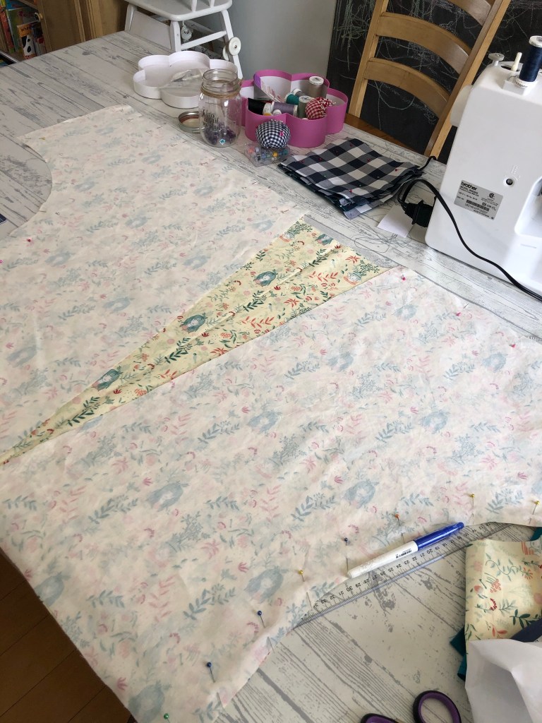 Épingler le tissu du Kimono